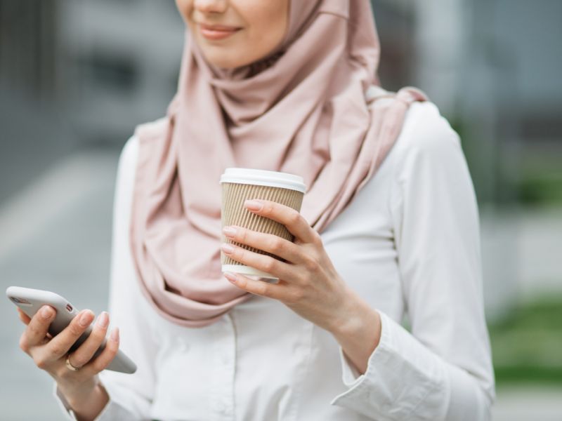 كيفية دعم المقاهي المحلية 