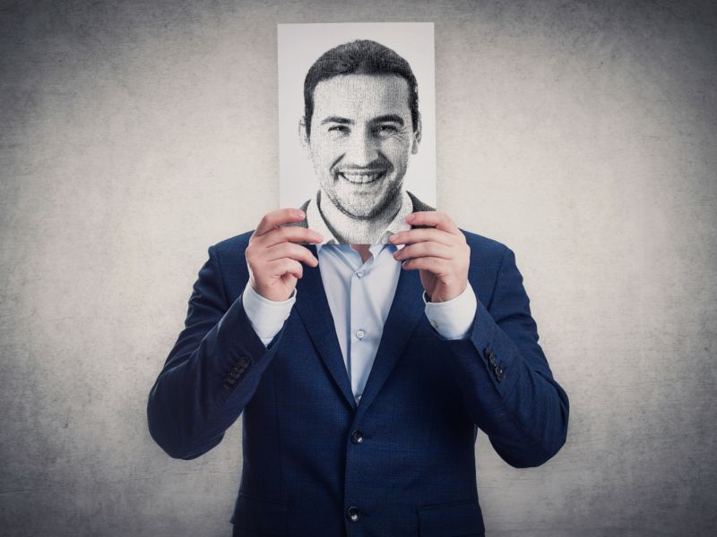 نصائح ومحاذير مناقشة شخص يعاني من الكذب المرضي