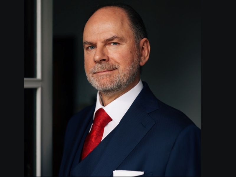 لقاء مع الكونت فريدريش فون لوكسبورج كارولاث: رؤية لاقتصاد فنزويلا المستقبلي