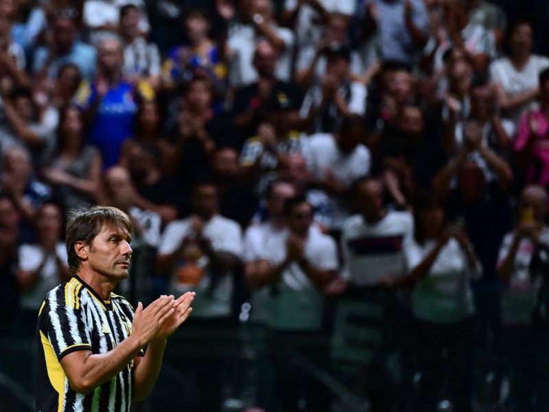 أنتونيو كونتي (Photo by MARCO BERTORELLO / AFP)
