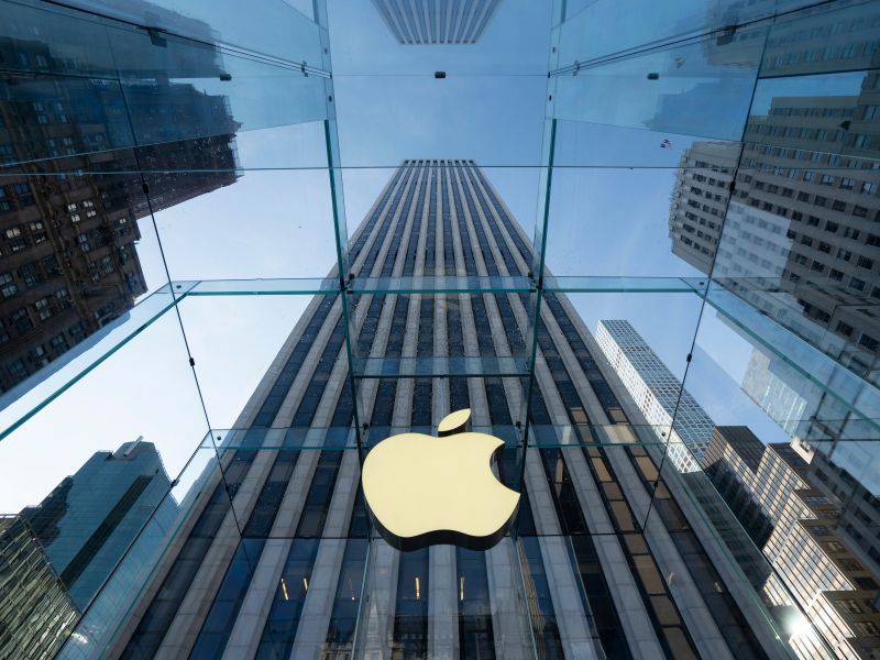 Apple takes over as the most valuable firm in the world