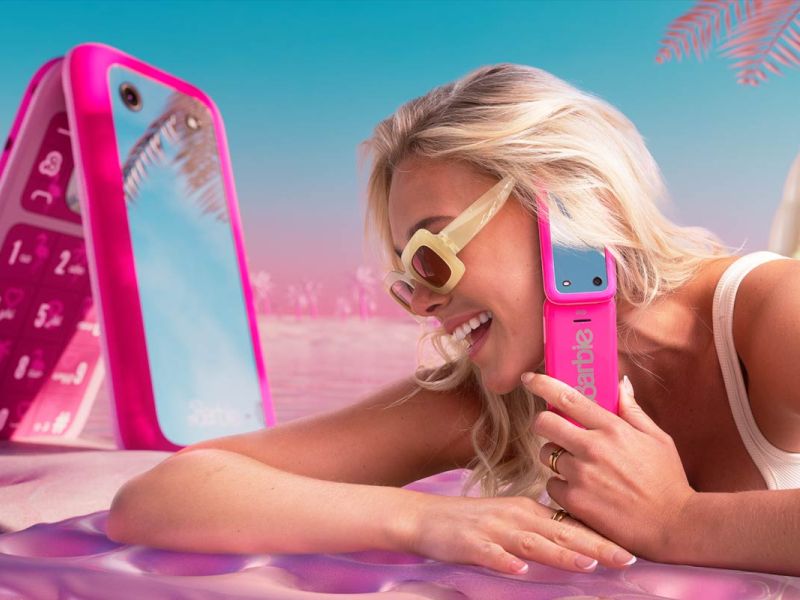 Barbie’s pink phone