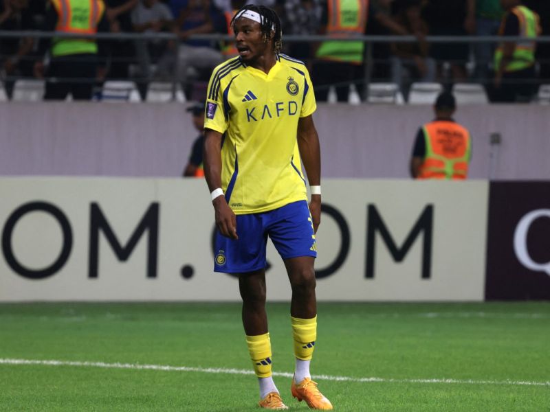 Nassr's French defender #03 Mohamed Simakan reacts after his team conceded a goal during the AFC Champions League Elite West Region football match between Iraq's Al-Shorta and Saudi Arabia's Al-Nassr at the Al-Madina Stadium in Baghdad's Sadr City on September 16, 2024. (Photo by AHMAD AL-RUBAYE / AFP)