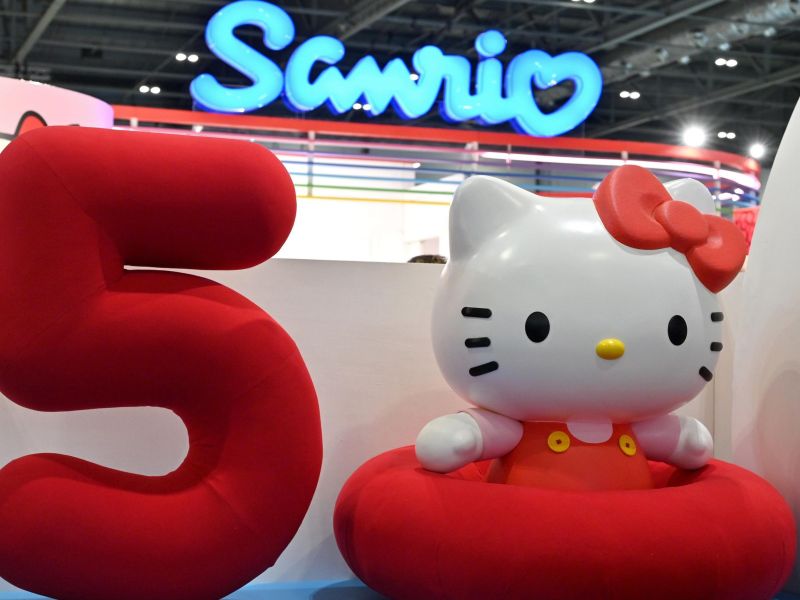 هيلو كيتي - Hello Kitty