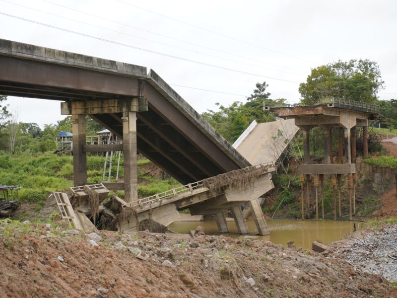 Bridge collapses