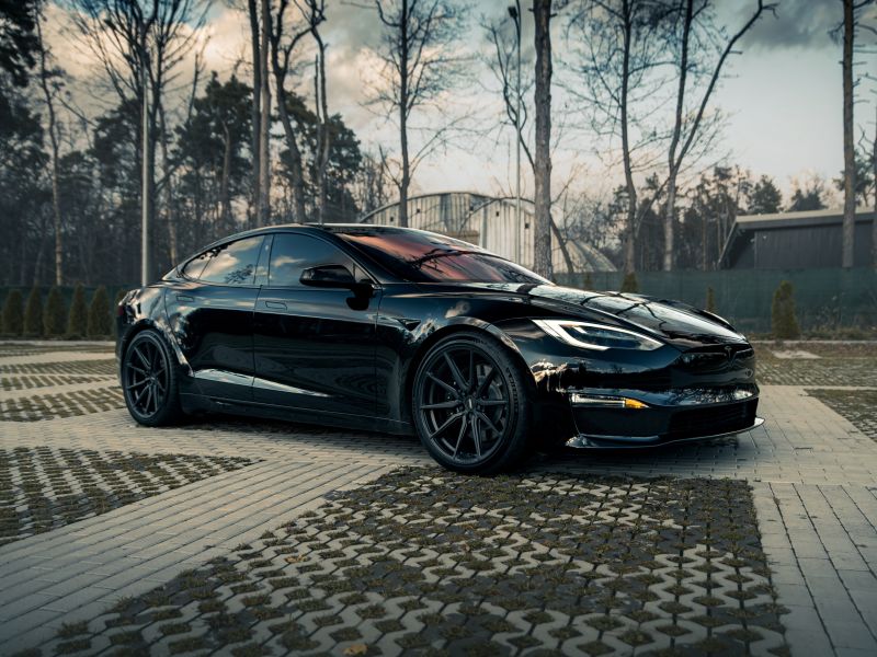Tesla raises prices of S-line cars in the US by $5,000