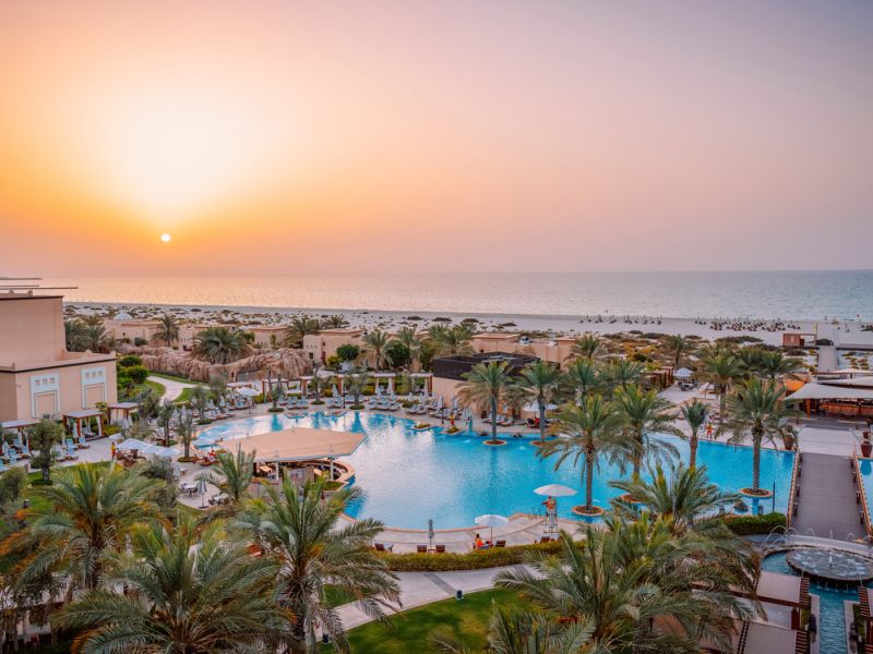 Rotana Books Oracle Cloud to Boost its Hotel Operations