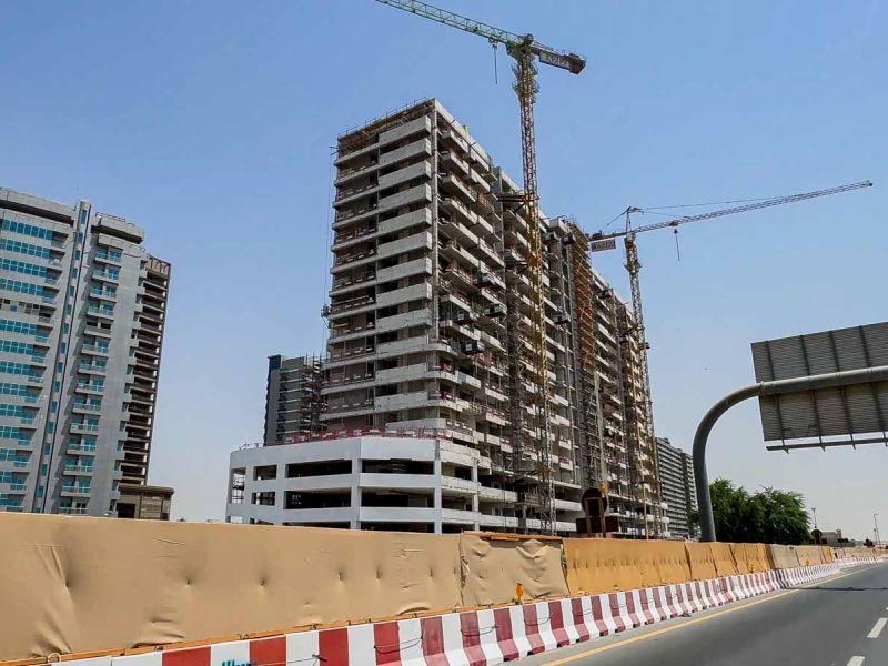 عزيزي للتطوير العقاري تُعلن عن إنجاز 57% من مشروع "غراند"