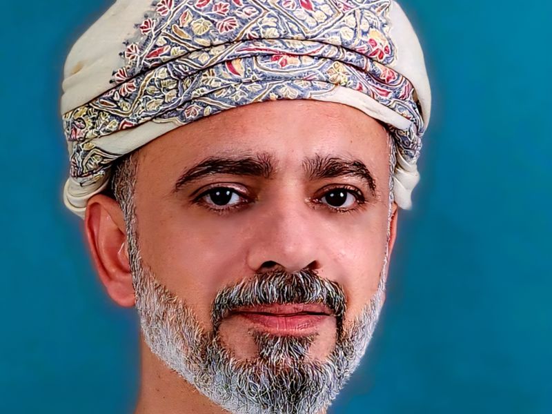 الطيران العُماني يعيّن كُميل الموسوي رئيسًا للموارد البشرية