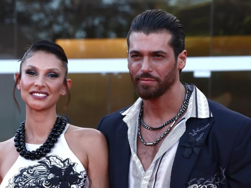 Can Yaman & Sara Bluma