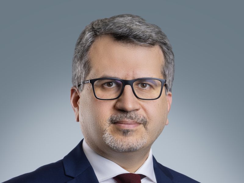 موظفة بنك ABC المدعومة بالذكاء الاصطناعي "فاطمة" تحصد جائزة "أفضل مساعد افتراضي في منطقة الشرق الأوسط" لعام 2025