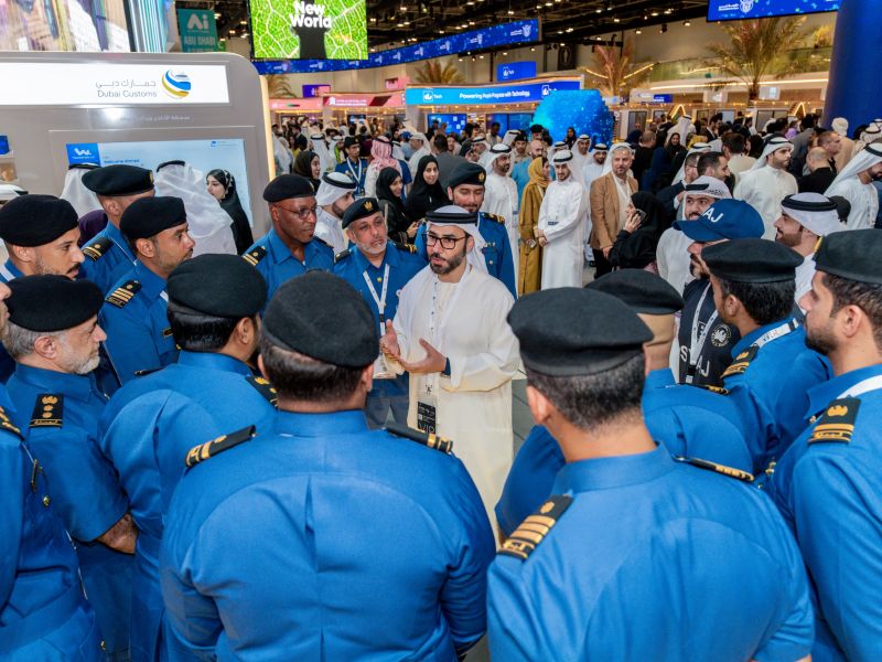 جمارك دبي تستعرض مشاريعها الرقمية الرائدة أمام وفود حكومية ودبلوماسية في جيتكس جلوبال