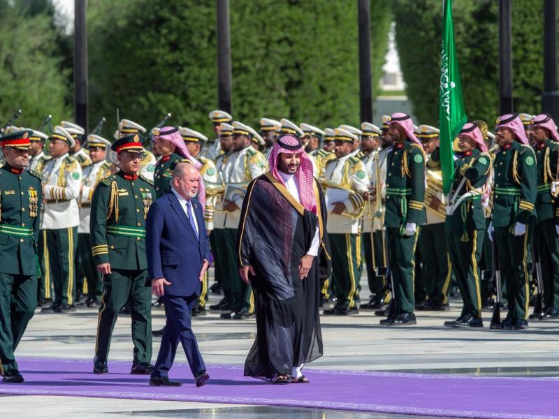 Saudi crown prince hosts Malaysian king in Riyadh