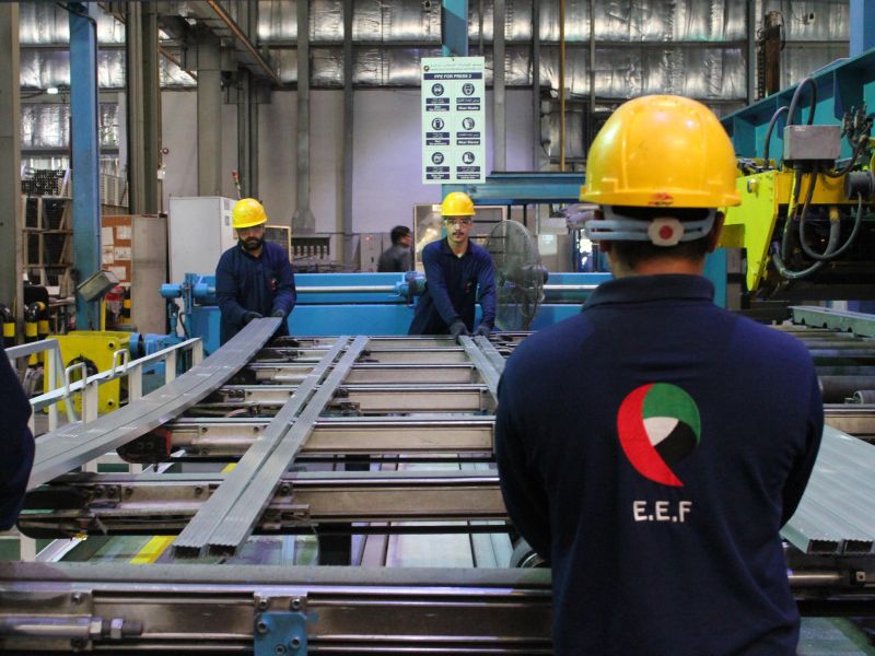 ثلاثة عقود من الريادة:  مصنع الإمارات للسحب يؤسس لمرحلة إنتاجية جديدة أكثر ذكاءً واستدامة