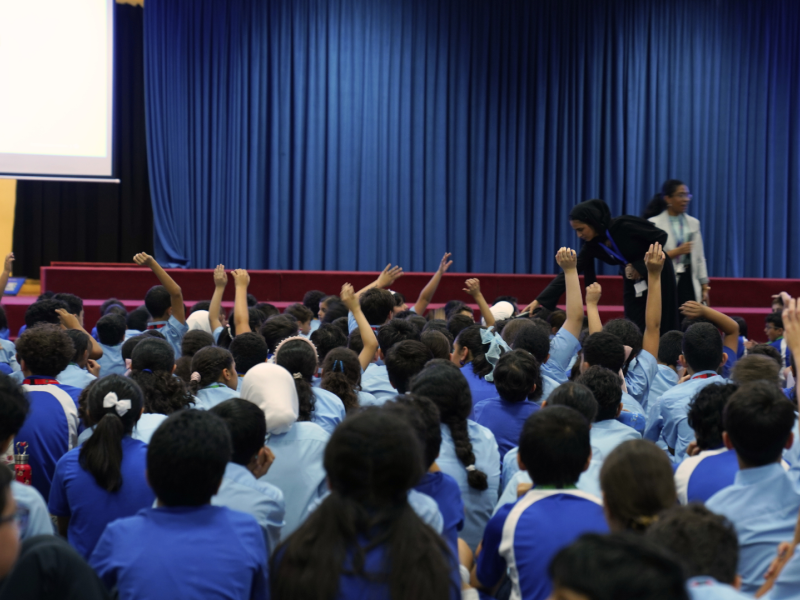 كي بي إم جي في الكويت تطلق حملة "كن آمناً على الإنترنت" لعام 2025 مستهدفة 10,000 طالب في الكويت