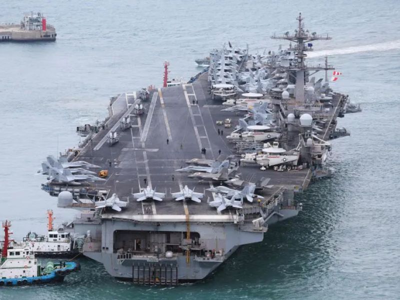 سفينة حربية أميركية