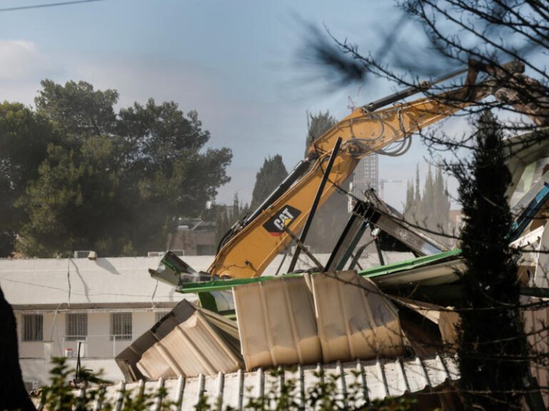 هدم مقر أونروا