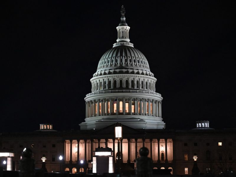 Financial shutdown begins as US congress faces budget deadlock