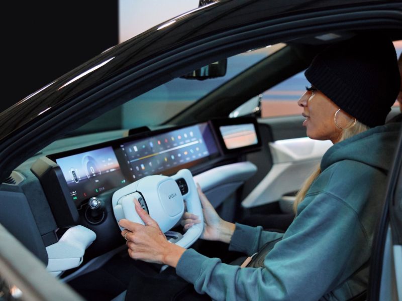 PlayStation addicts, electric car