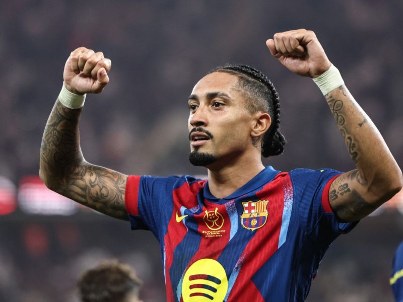 إحصائيات صادمة تكشف تأثير رافينيا على نتائج برشلونة