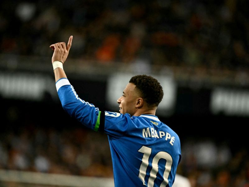 أربيلوا بعد الفوز على فالنسيا: مبابي يسير على خطى كريستيانو