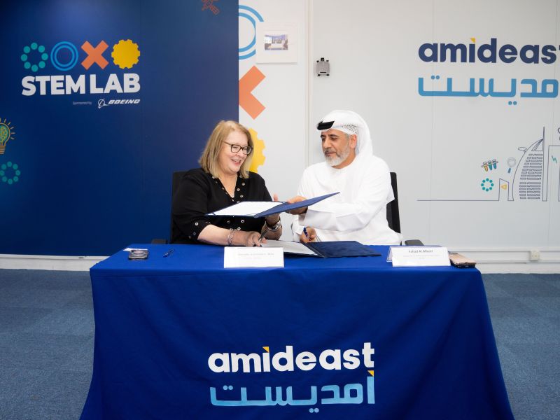 بوينج وأمديست تطلقان برنامجاً جديداً لإلهام مواهب الطيران المستقبلية في الشرق الأوسط وشمال أفريقيا‎