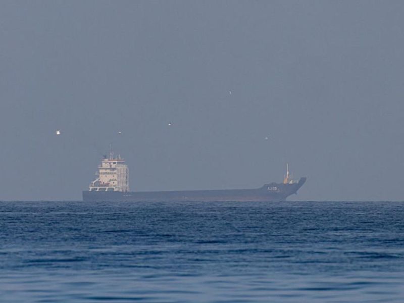 سفن في مضيق هرمز