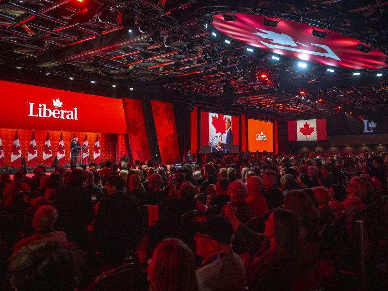 Canada declares end to U.S. defence dependency