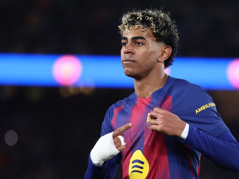 لامين يامال على أعتاب تحطيم رقم هالاند في دوري الأبطال