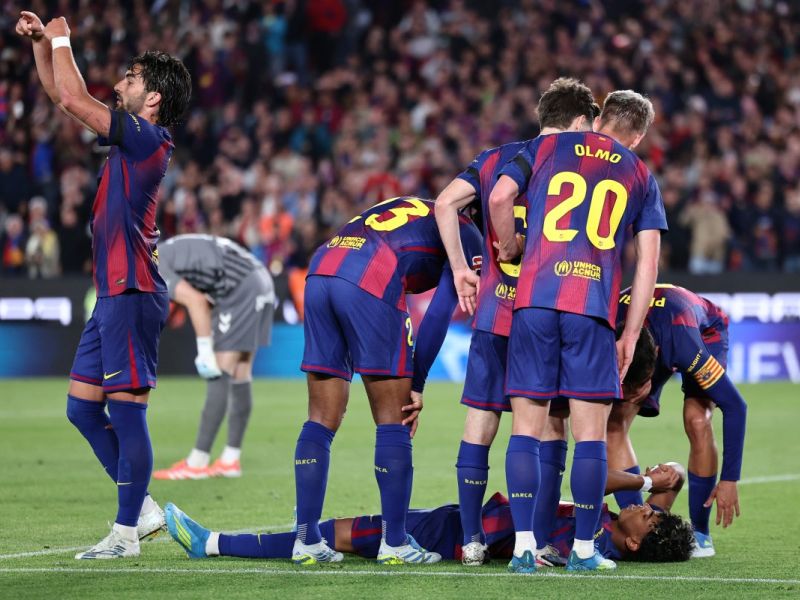 يامال وكانسيلو تحت المجهر الطبي