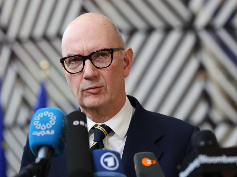 فرنسا تكشف خسائر بمليارات اليورو بسبب أزمة إيران