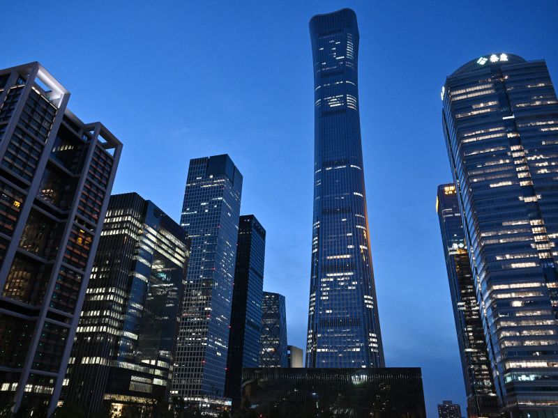 Small plane crashes into Beijing's tallest skyscraper