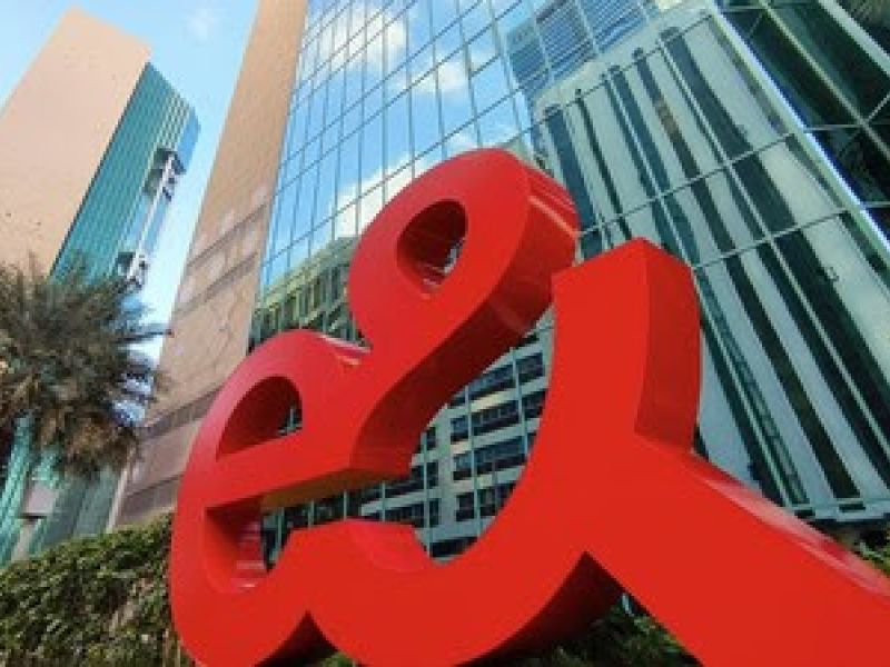 e& Announces USD 5.95 Billion Sale of Vodafone Investment