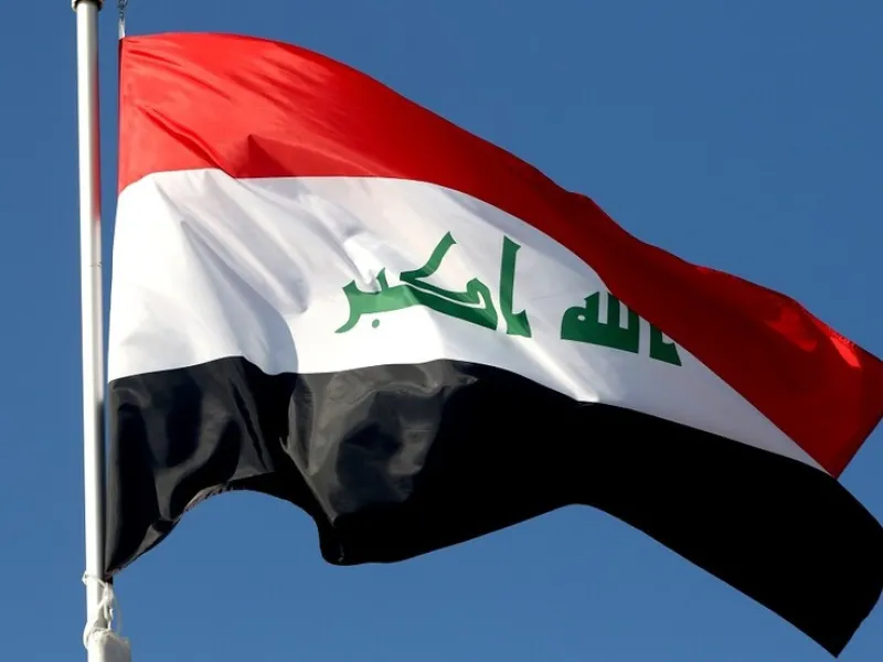 20 مصابا إثر انفجار ضخم في مستودع وقود بالعراق