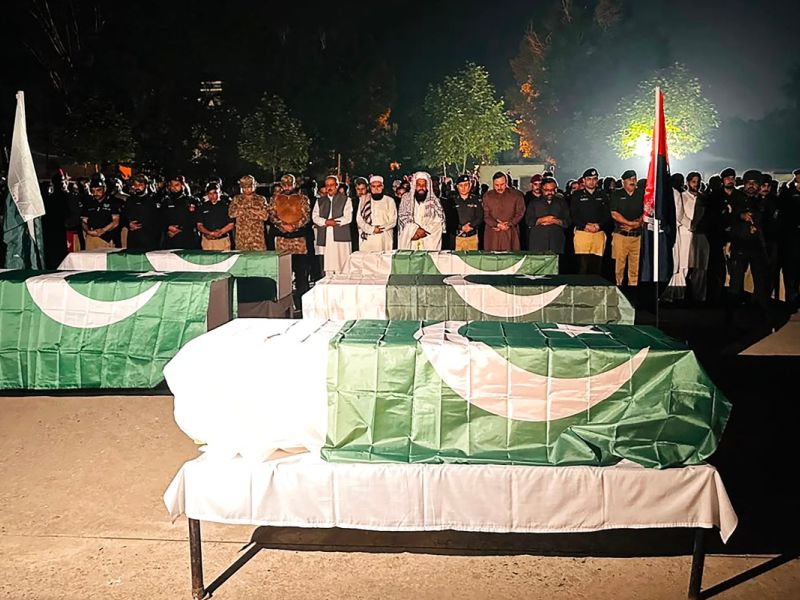 17 killed in suicide bombing outside Pakistan’s Swat police station