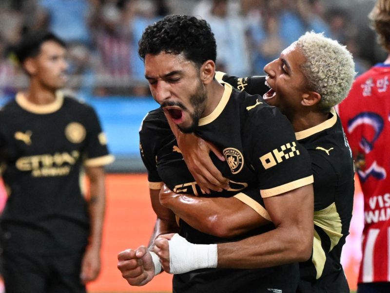 ماريسكا يشيد بأداء مرموش وسيمينيو أمام أتلتيكو مدريد
