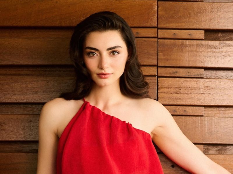 Özge Törer