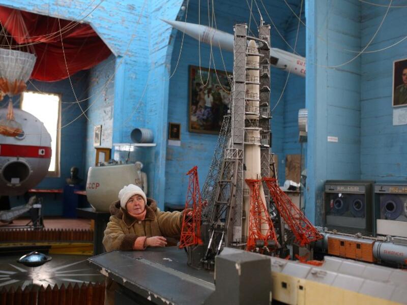 A guide waits for visitors at the space museum located in Saint Paraskeva church in Pereyaslav-Khemlnytsky, a small town some 80 kilometers southeast of Kiev on January 11, 2019.
ALEKSEY FILIPPOV / AFP