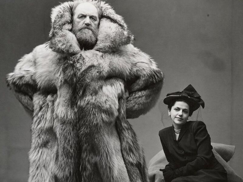 Unforgettable Irving Penn photograph from 1947 (Twitter)