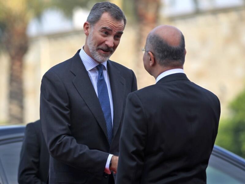 Iraqi President Barham Saleh (R) receives the King of Spain Felipe VI in the capital Baghdad on January 30, 2019. King Felipe visited special forces helping Iraq fight terrorists, during the first trip by a Spanish monarch to the war-ravaged country in four decades, a diplomat said.
AHMAD AL-RUBAYE / AFP