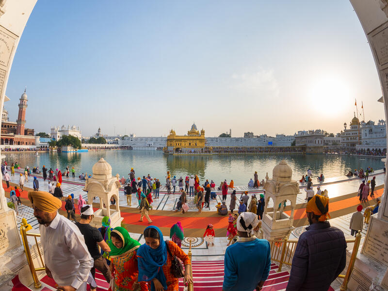 Golden Temple Punjab, India (Twitter)