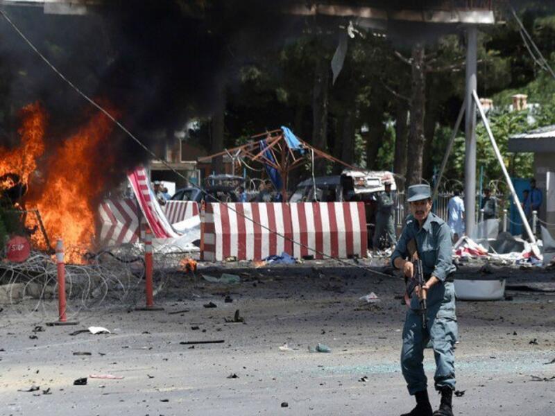 Guard stand at the scene of the the suicide bomb attack that targeted a voter registration centre in Kabul, Afghanistan on April 22, 2018. (AFP/ File Photo)