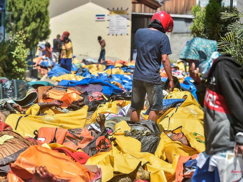 Death toll jumps to 832, with authorities fearing it will only climb. (Twitter)