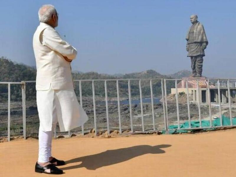 Indian PM Modi, today, dedicated to the nation a 182-metre statue of Sardar Vallabhbhai Patel, the tallest in the world. (Twitter)