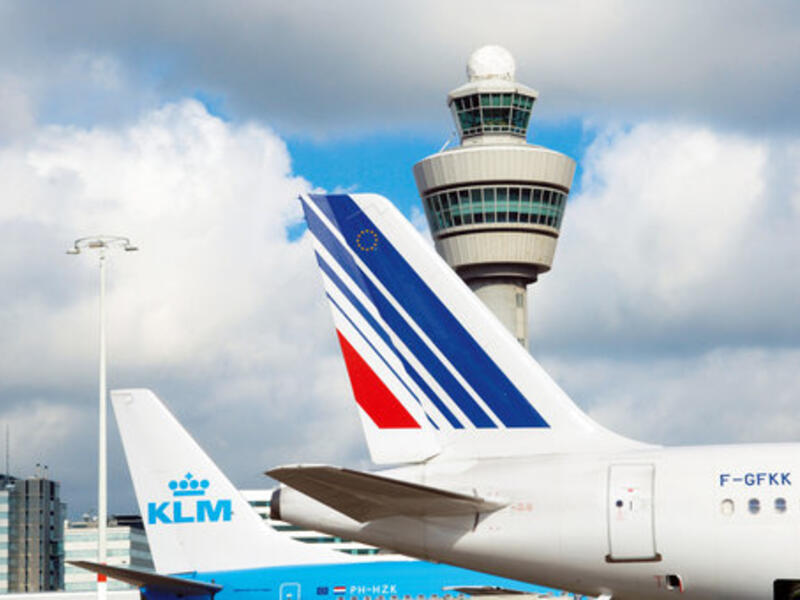 Aircraft leasing, fuel, staff, ground handling and other expenses must be paid in dollars. (Air Cargo News)