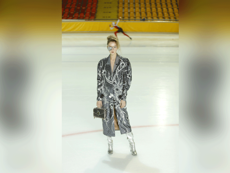 Alena Akhmadullina is a ready-to-wear label born out of St. Petersburg in 2001.  Creating a world that blurs the lines between the natural and imaginary, Alena’s collection romanticizes nature through richly colored illustrations of flora and fauna printed and embroidered onto luxurious silks like crepe de chine and satin.