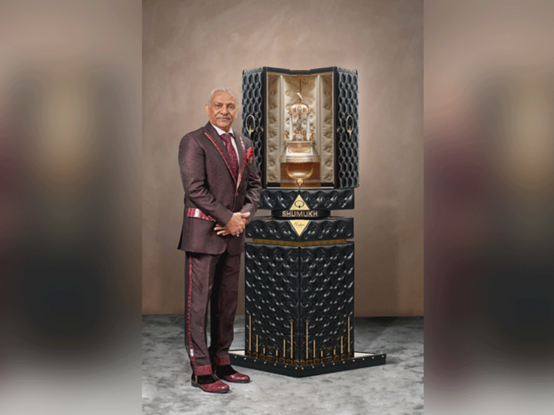The perfume, priced at Dh4.752 million, will remain on display at The Dubai Mall until March 30. (Vogue Arabia)
