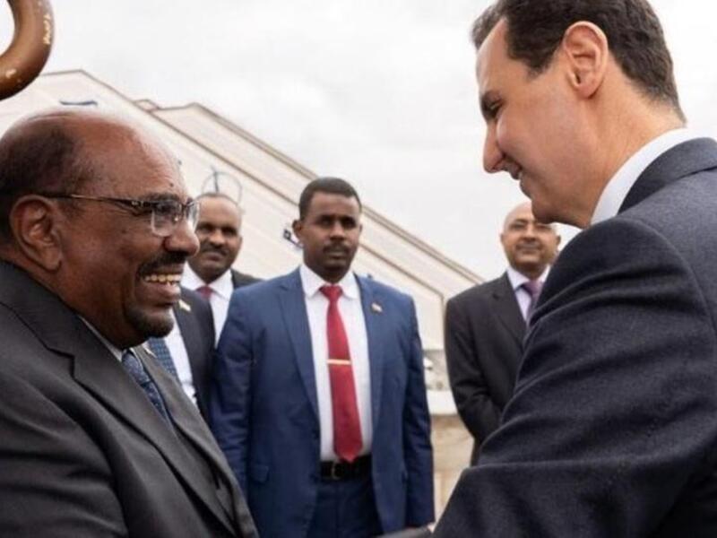 Sudan’s Omar al-Bashir received by Bashar Al-Assad in Damascus Airport. (Twitter)