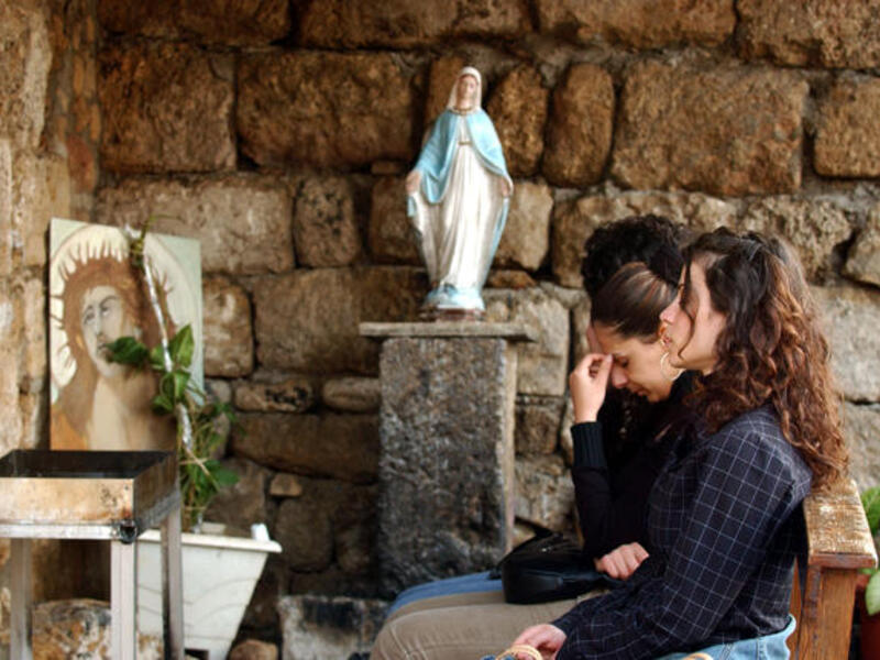 Lebanon: with egg hunts and thoughts of forming a government after Easter, it was business as usual at Easter in Byblos.