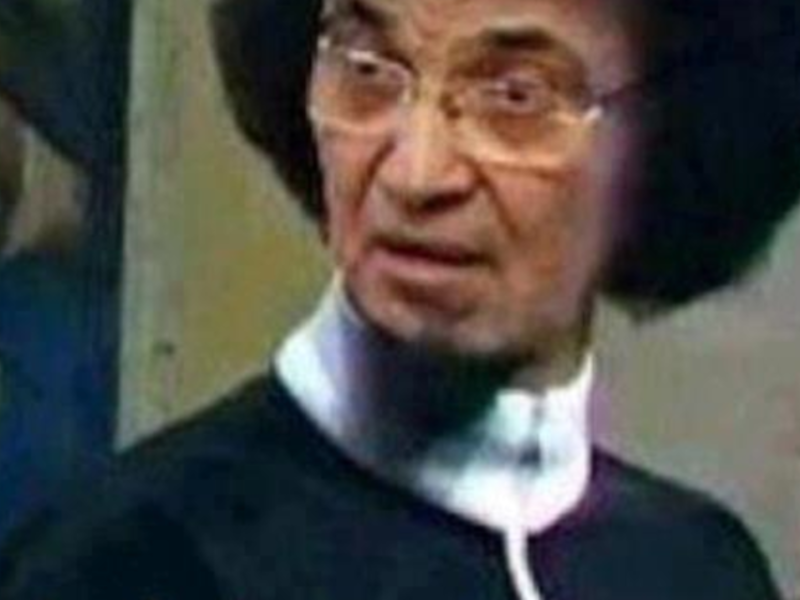 محمد نجم في مسرحية عش المجانين